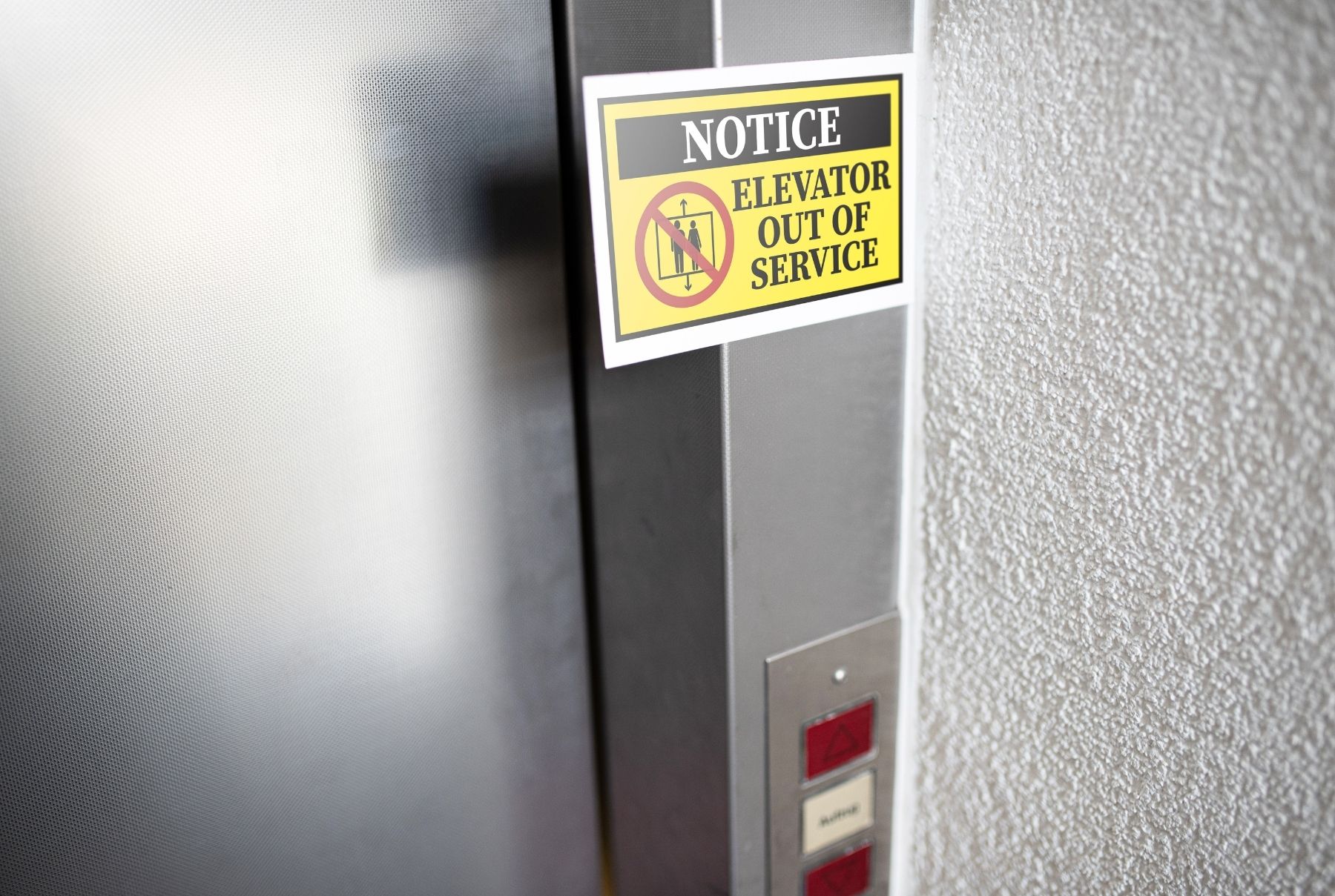 Service notice. Знак лифт. Табличка лифт регистрационный. Цифровой лифт. Знак технического обслуживания лифта.